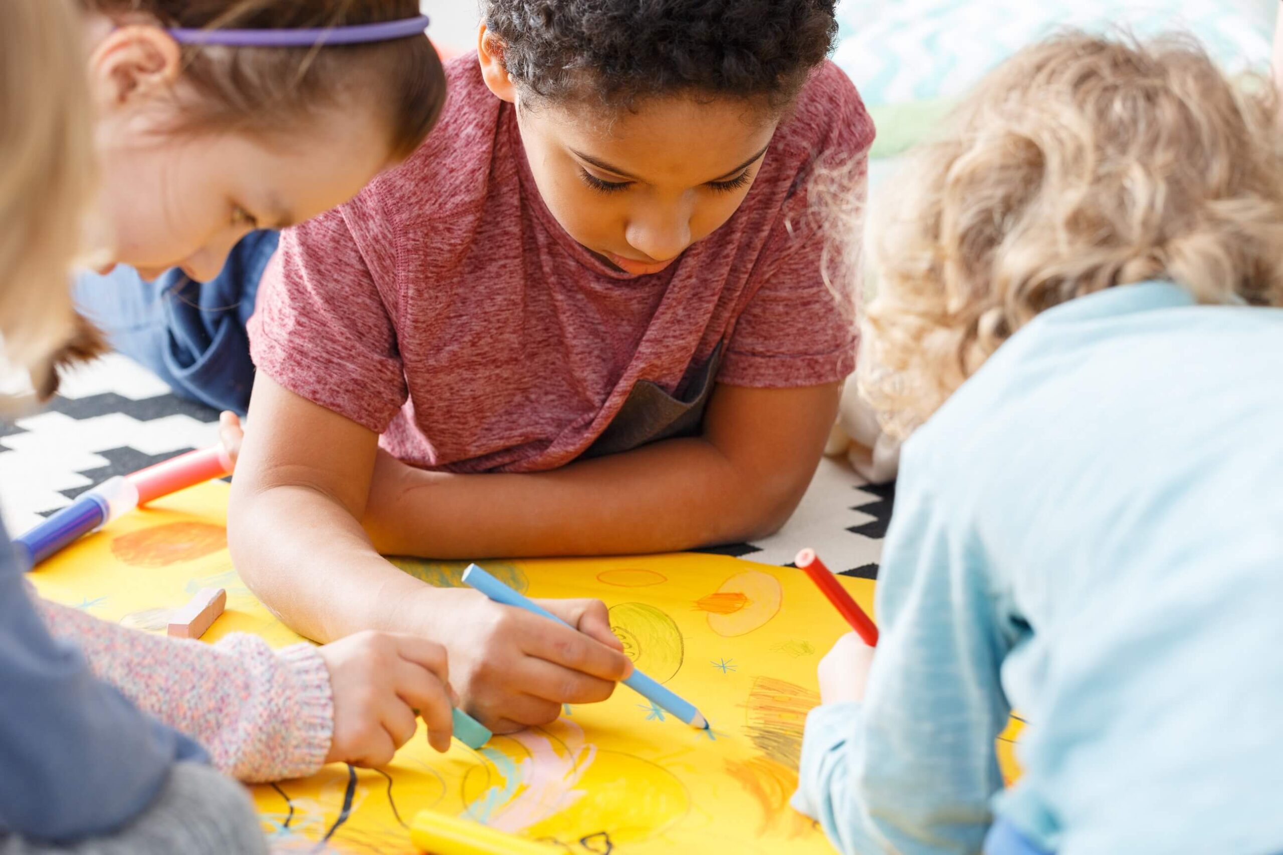 art-lesson-in-school-2021-08-26-15-45-09-utc.jpg